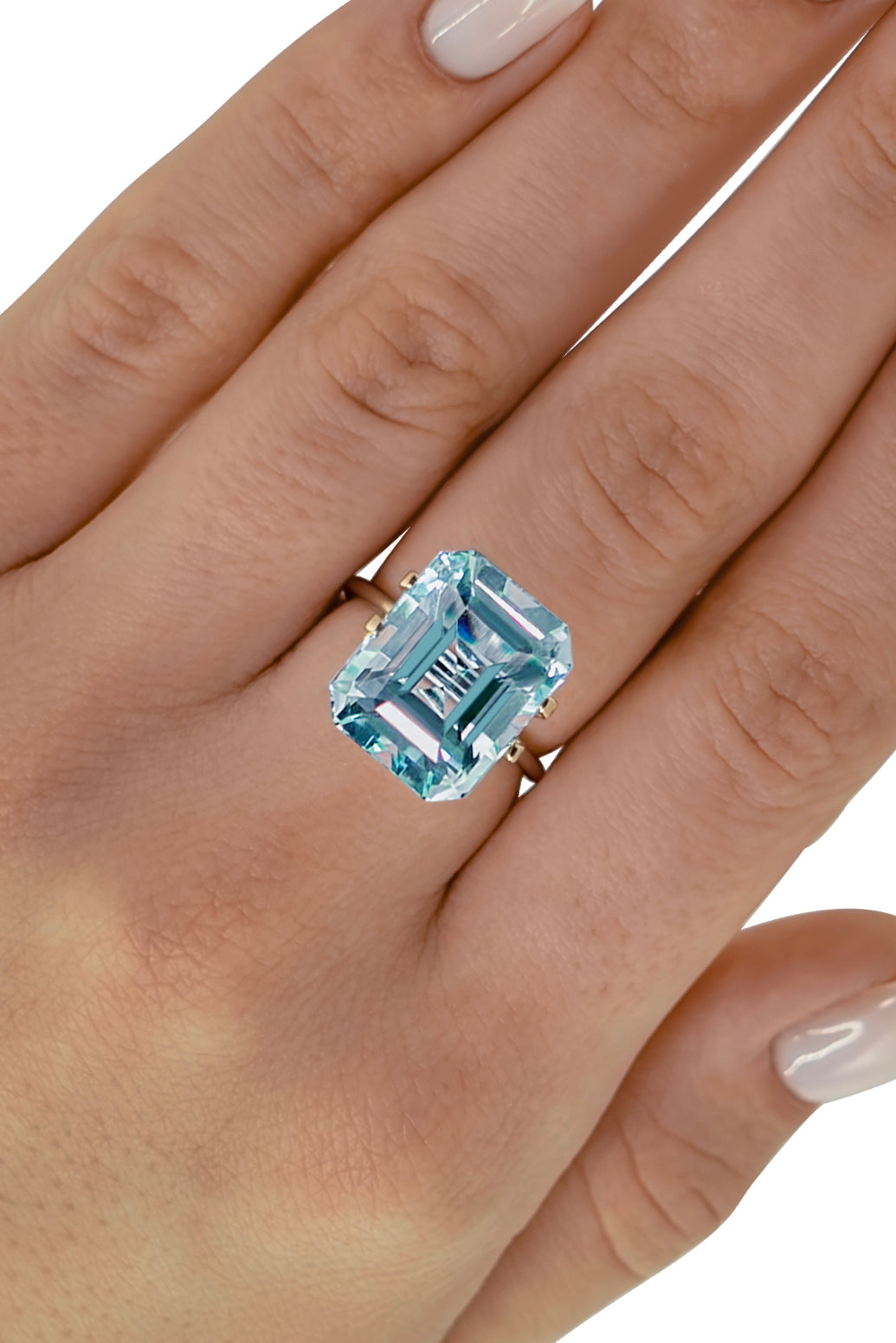 Aquamarine | 15.085ct | Emerald Cut